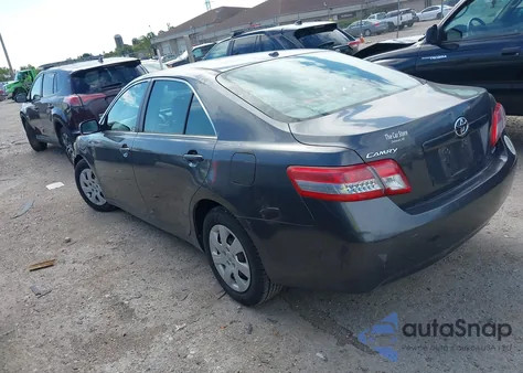 2010 Toyota Camry Le из США, поврежденный, VIN 4T4BF3EK8AR001542